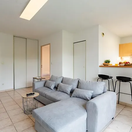 Le Petit Oranger - Appt Avec Balcon